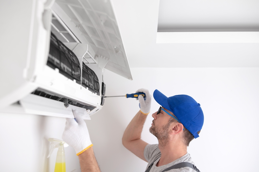 10 Signs Your Air Conditioning Unit Needs Repairs